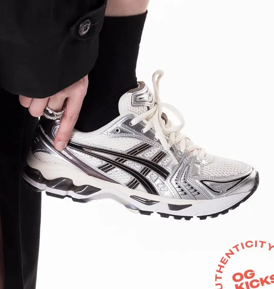 Black Cream Metallic ASICS 14 Plum Gel-Kayano 0617